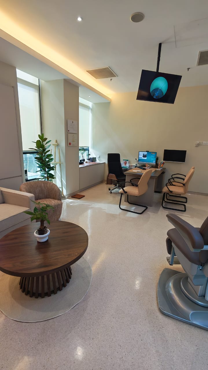 ENT Clinic View 2